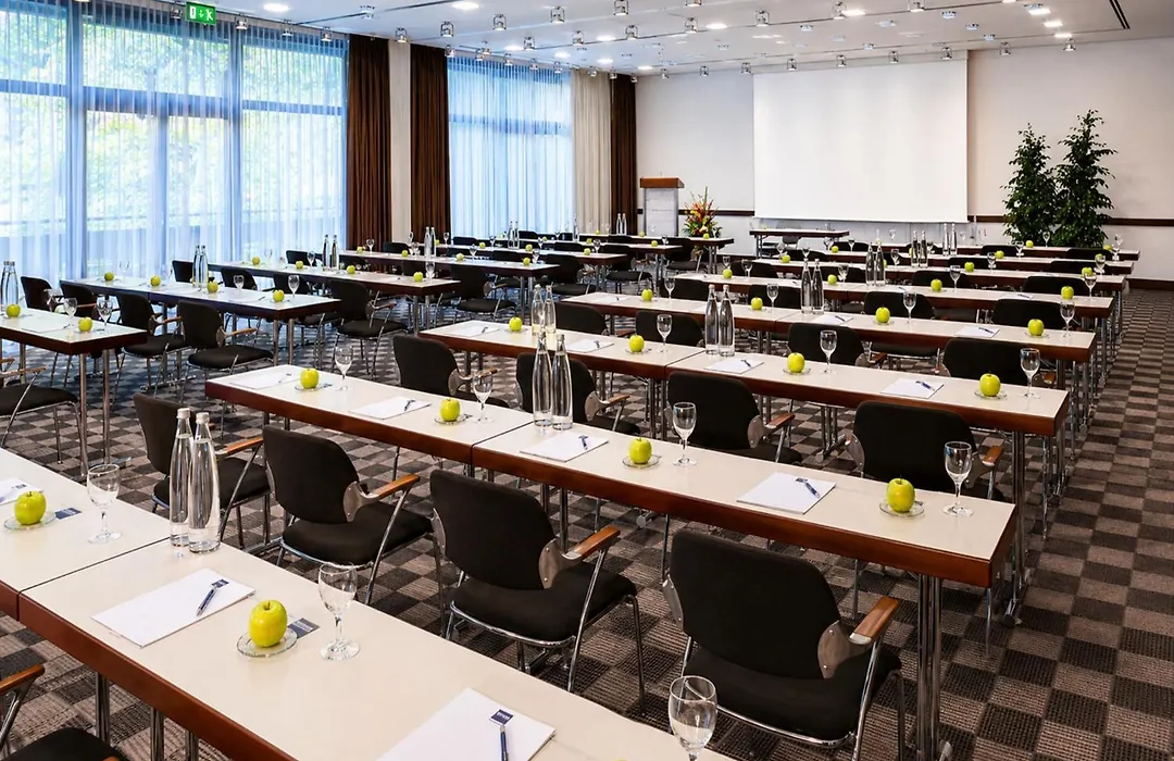 Dorint An der Kongresshalle Augsburg by Sunday Hotels-1